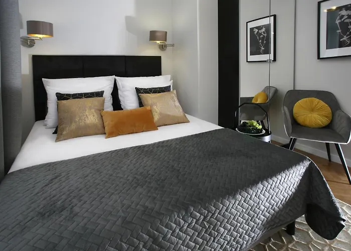 Gem Apartment By Castle