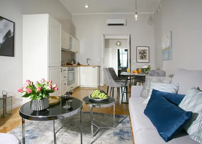 Gem Apartment By Castle